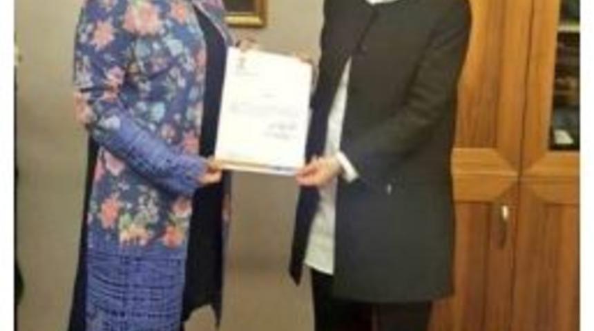 Ak Parti Osmangazi Kadın Kolları Başkanı Kurt Oldu