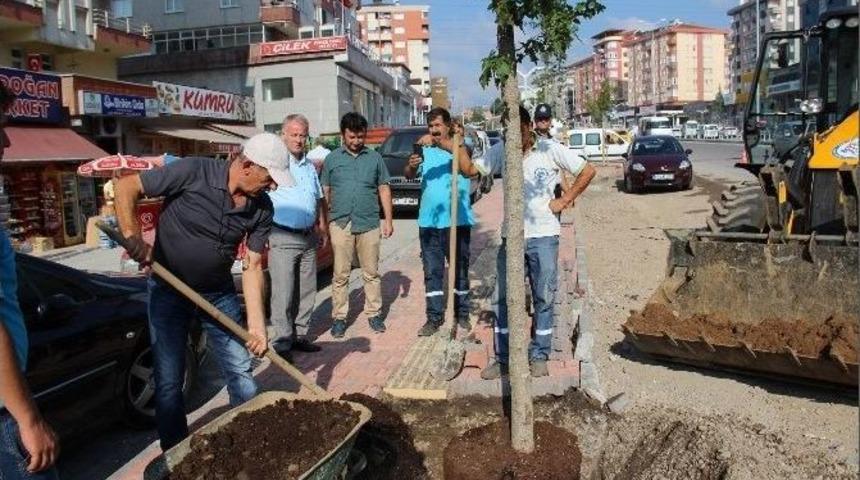 &Ouml;nce Eylem Yaptı, Şimdide Teşekk&uuml;r Etti