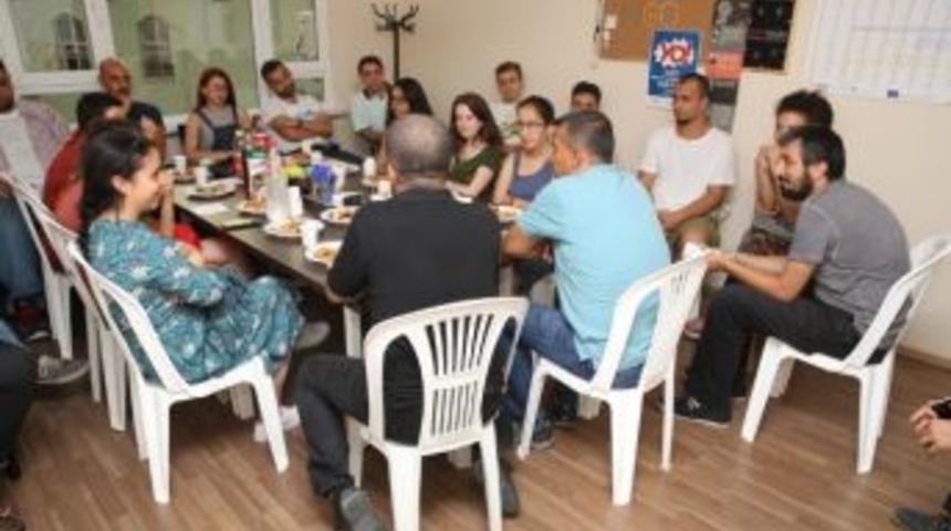 Gen&ccedil;ler Nil&uuml;fer Belediyesi&rsquo;ni Yakından Tanıyor