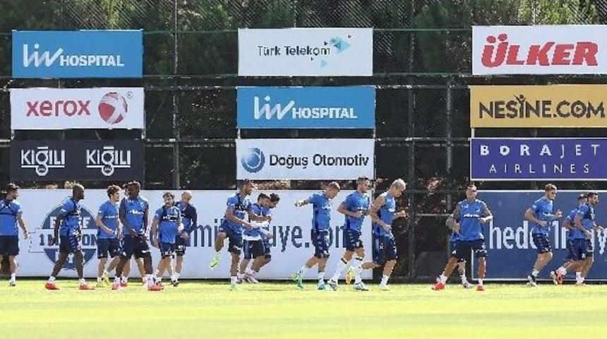 Fenerbah&ccedil;e&rsquo;de Bursaspor Mesaisi S&uuml;r&uuml;yor