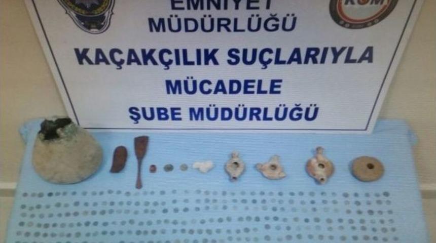 İzmir&rsquo;de T&uuml;rkiye&rsquo;nin En B&uuml;y&uuml;k Tarihi Eser Operasyonu