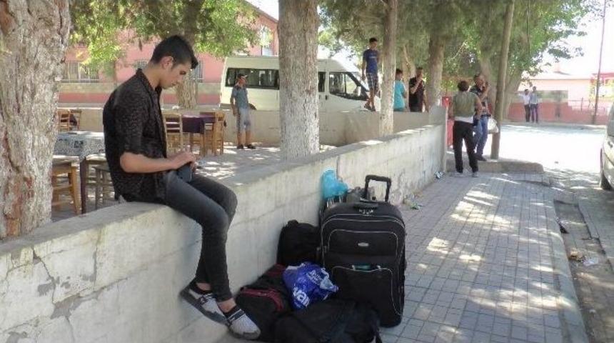 Suriyelilerin Ge&ccedil;işi Devam Ediyor