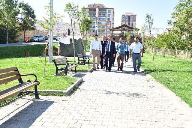 Gürkan, Şelale Parkta İncelemelerde Bulundu