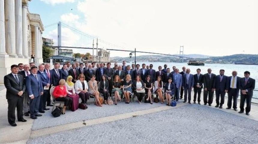 Başkonsoloslardan T&uuml;rkiye Demokrasisine Destek