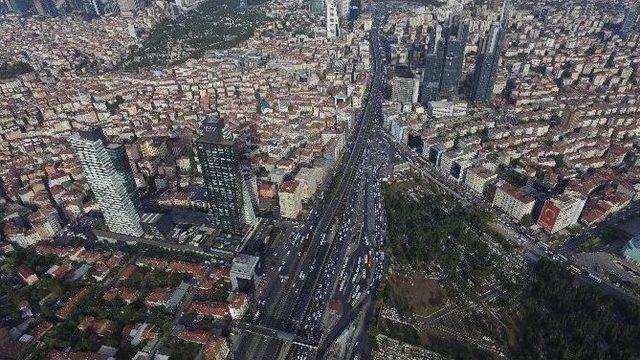 Havalimanı’nda Bayram Yoğunluğu