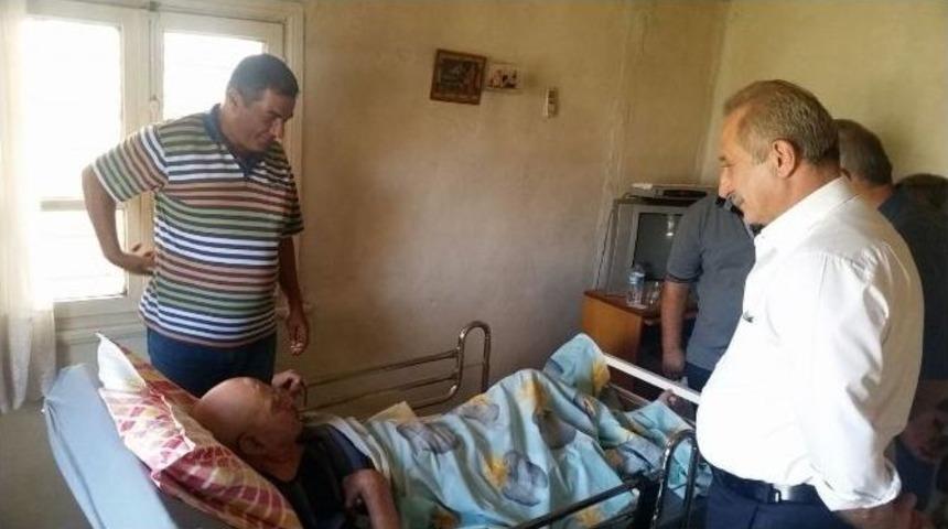 Didim&rsquo;de Engelli Vatandaş Bayram &Ouml;ncesi Sevindirildi