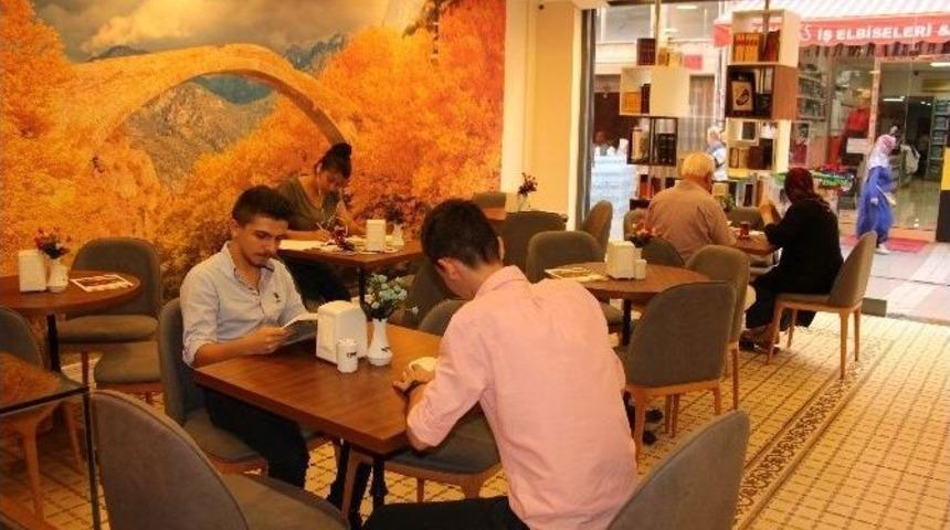 Tdv&rsquo;den &rsquo;kitap Kafe&rsquo; Konsepti