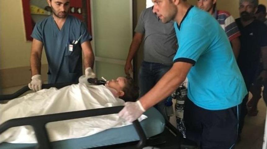 Pencereden D&uuml;şen 3 Yaşındaki &Ccedil;ocuk Ağır Yaralandı