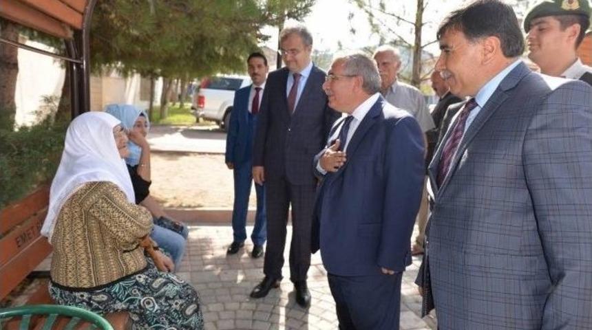 Vali Nayir Emet&rsquo;te