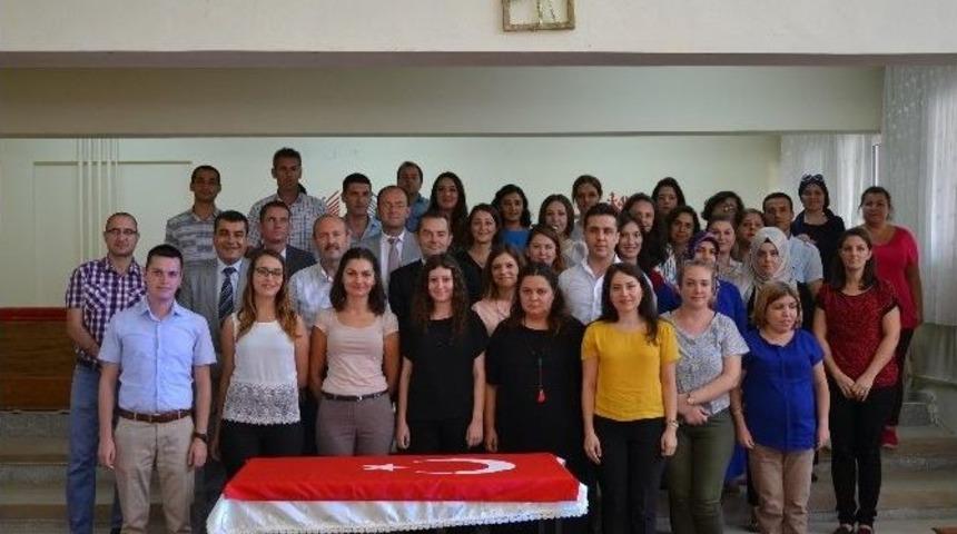 8 Memur Yemin Ederek G&ouml;revine Başladı