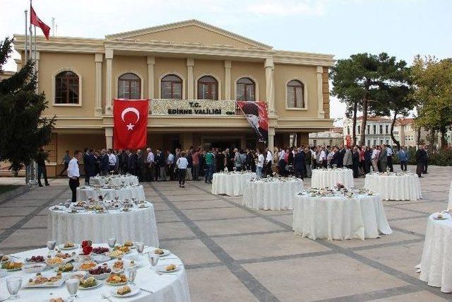 Edirne Valiliği’nde Bayramlaşma Töreni