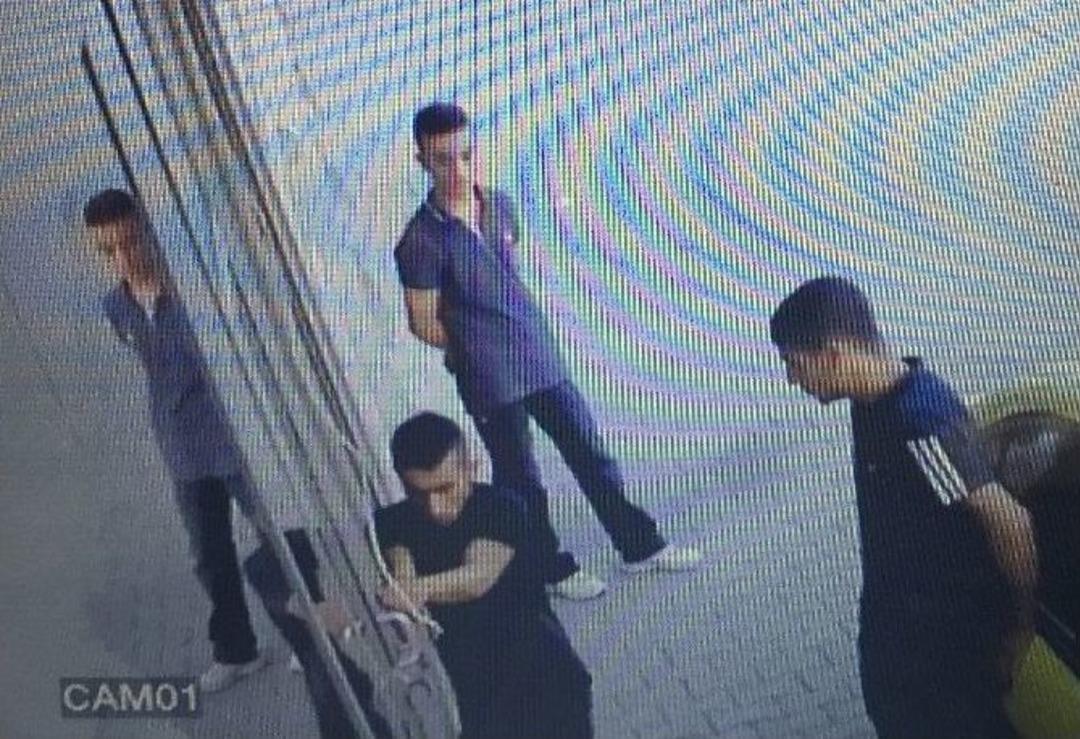 Polisin Hırsızı Yakalama Anı Kameraya Yansıdı