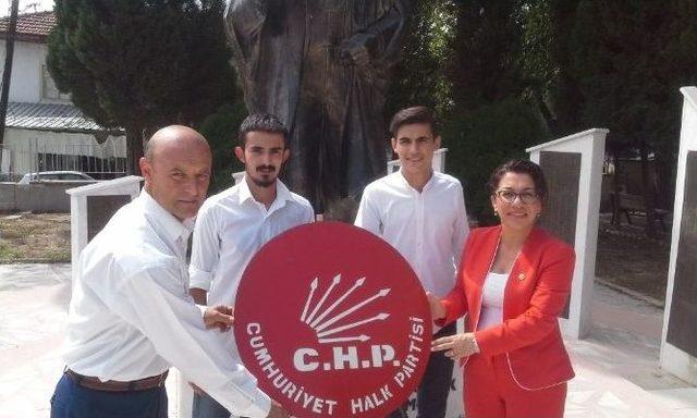 Chp Kuruluşunu Kutladı