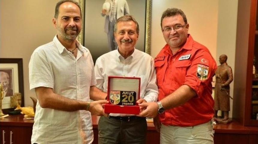 Akut Başkanı Mahruki, Başkan Ata&ccedil;&rsquo;ı Ziyaret Etti