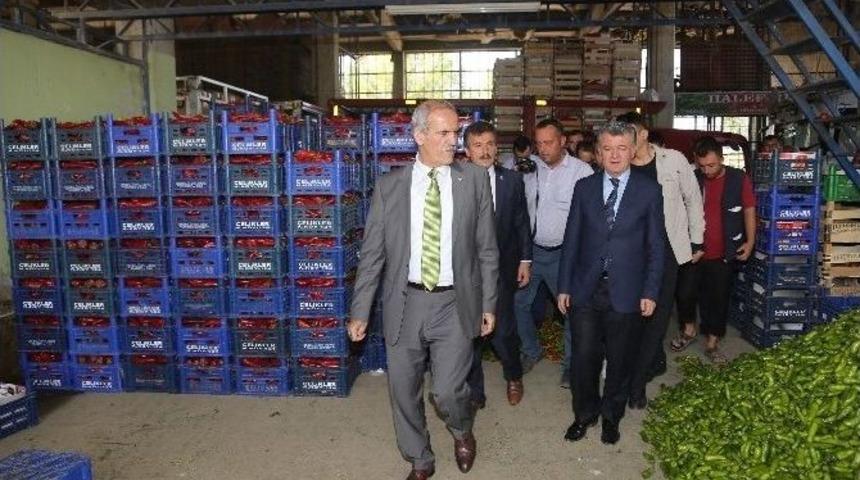 Biber &Uuml;reticisine Bayram M&uuml;jdesi