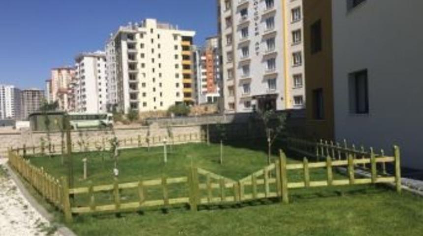 Ars İnşaat İle &Ccedil;ocuklar Dalında Meyve Yiyebilecek