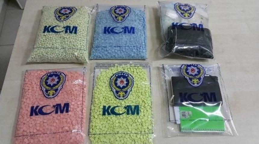 Bayramda Piyasaya S&uuml;recekleri Uyuşturucularla Yakalandılar