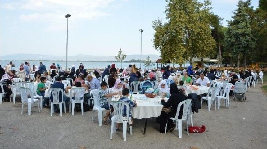 T&uuml;rk&ccedil;e &Ouml;ğrenen Suriyeli M&uuml;lteciler Piknikte Buluştu