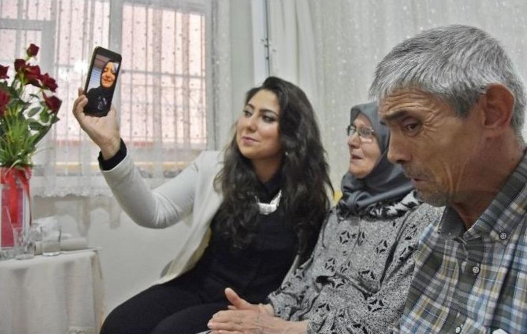 Bakan Kaya Darp Edilen Engelliyi G&ouml;r&uuml;nt&uuml;l&uuml; Aradı