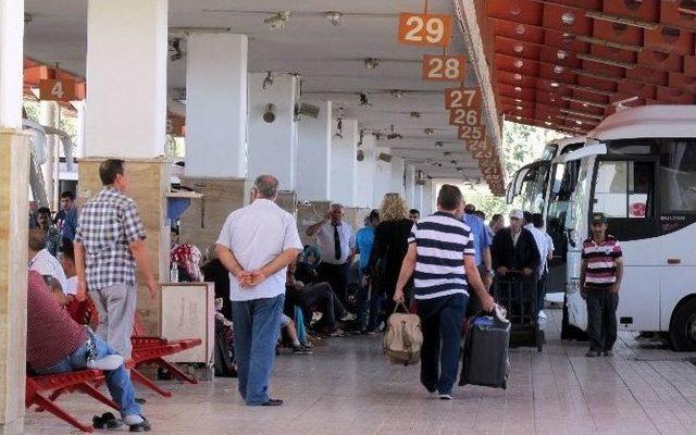 Gaziantep’te Otobüs Biletleri Tükendi, Firmalar Ek Seferler Düzenliyor