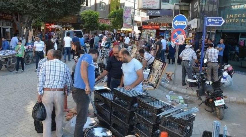 Iğdır’da Bayram Öncesi Pazar Kuruldu