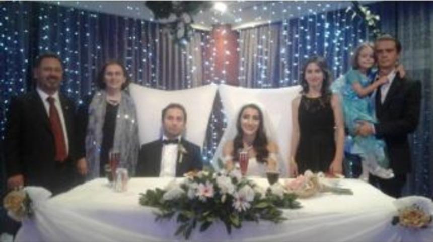 Kurt Ailesinin Mutlu G&uuml;n&uuml;