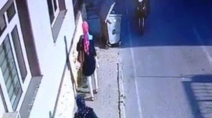 Fren Yerine Gaza Basınca 2 Kadını Ezdi