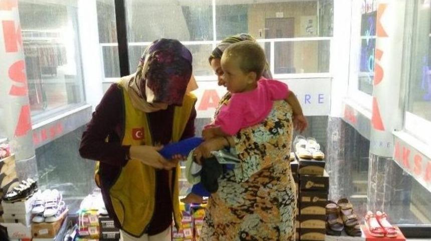 Yetim Y&uuml;zler İyilikle G&uuml;ld&uuml;