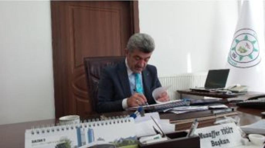 Başkan Yiğit&rsquo;in S&uuml;rprizi Belediye &Ccedil;alışanlarını Mutlu Etti