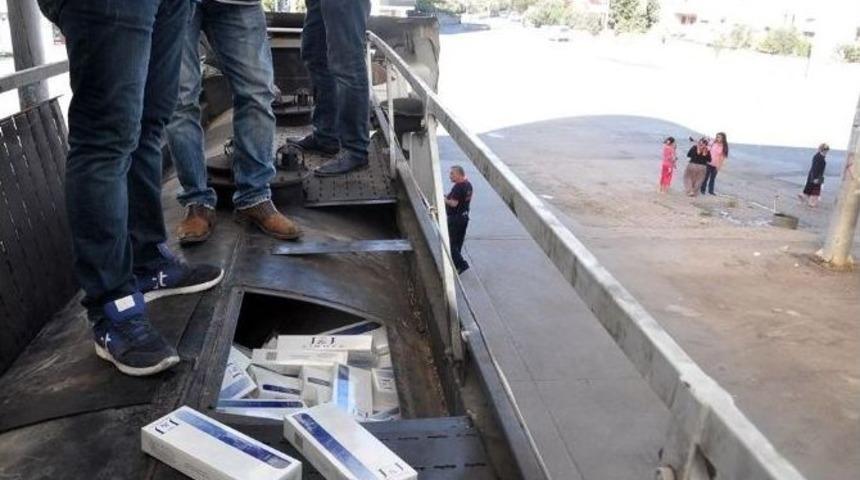 Akaryakıt Tankerinden 51 Bin Paket Ka&ccedil;ak Sigara &Ccedil;ıktı