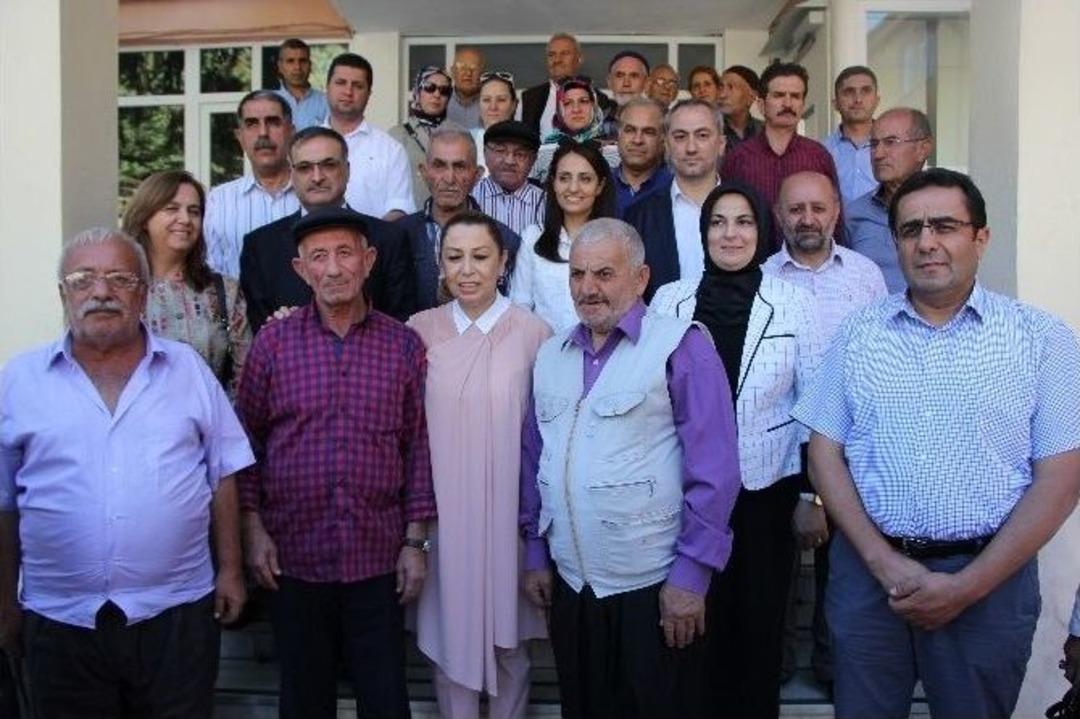 &Ccedil;alık, Sevgi Evleri Ve Huzurevini Ziyaret Etti