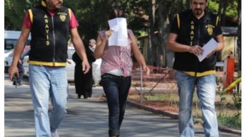 "hemşireyiz" Diyerek 3 Bin Liraya Fuhuş Yapıyorlar