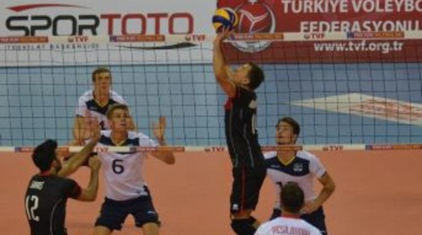 Milliler, Turgutlu&rsquo;da 3&rsquo;te3 Yaptı