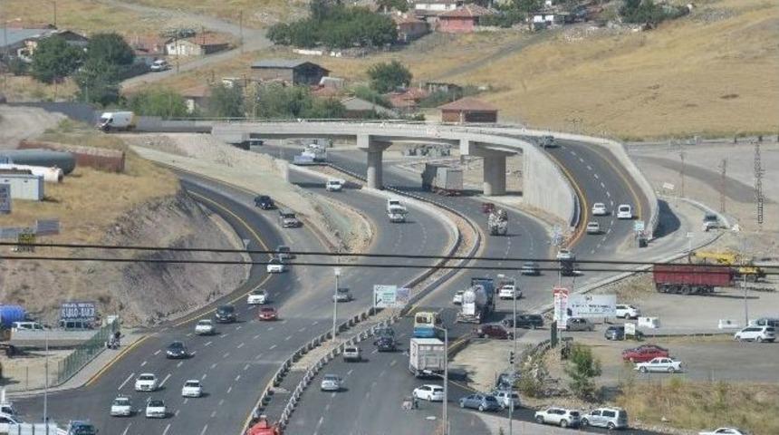 Hurdacılar Kavşağı &ldquo;u&rdquo; D&ouml;n&uuml;ş&uuml; K&ouml;pr&uuml;s&uuml; Trafiğe A&ccedil;ıldı