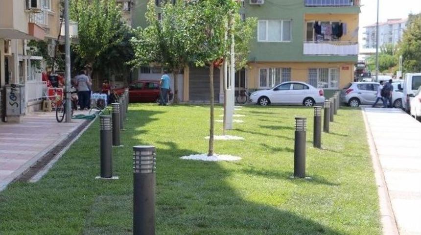 İkiz Kulelerin &Ouml;n&uuml;nde &Ccedil;evre D&uuml;zenlemesi Yapıldı