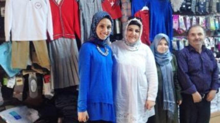 İzmit Belediyesi 400 &Ouml;ğrenciye Okul Kıyafeti Yardımı Yaptı