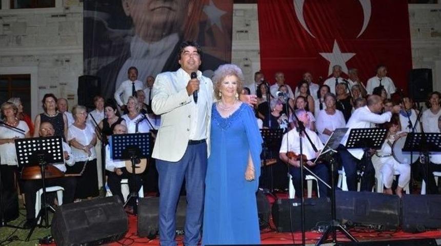 Yeni Fo&ccedil;a&rsquo;da T&uuml;rk Sanat M&uuml;ziği Gecesi