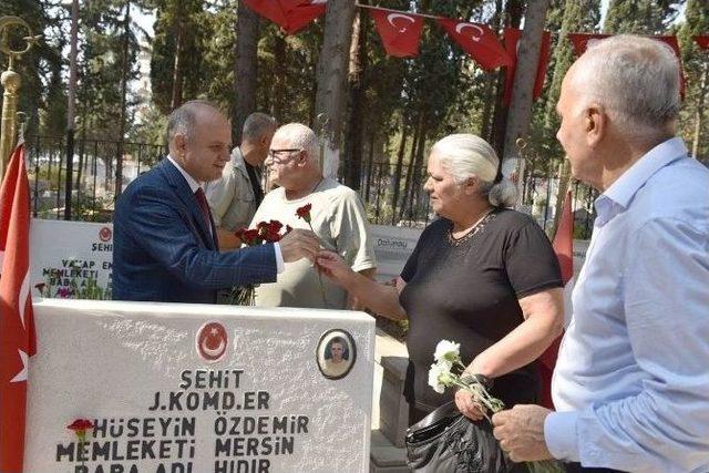 Mersin Şehitliği’nde Bayram Ziyareti