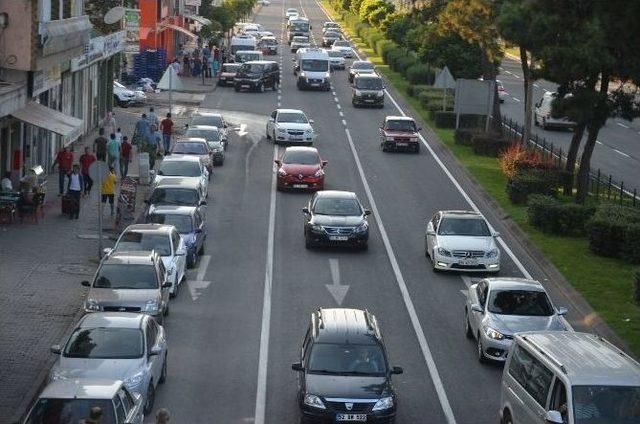 Fatsa’da Bayram Trafiği Yoğunluğu