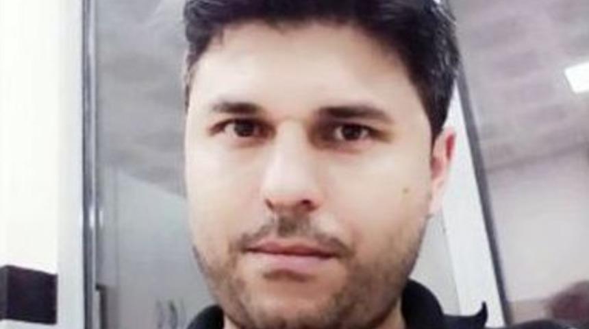 Otomobil Motosikletle &Ccedil;arpıştı: 2 &Ouml;l&uuml;, 3 Yaralı