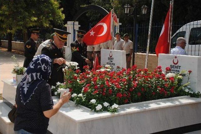 Jandarma’dan Şehitliklere Ziyaret