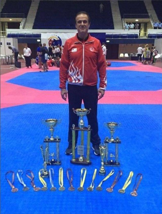 Avrupa Yıldızlar Taekwondo Şampiyonası’na Türkiye Damgası