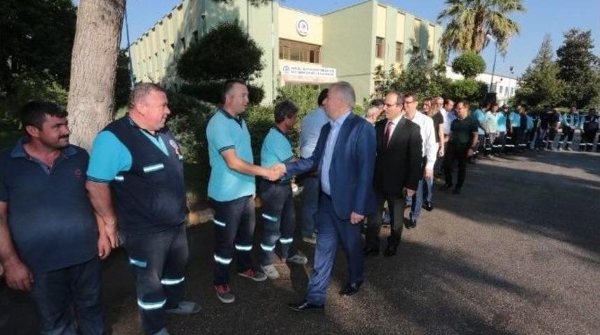 Başkan Osman Zolan, Belediye Personeliyle Bayramlaştı