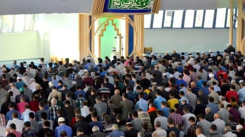 Erzincan&rsquo;da Kurban Bayramı Namazı