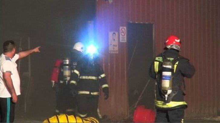 Kükürt Deposundaki Yangından Kurbanlık Tosun Son Anda Kurtarıldı G2