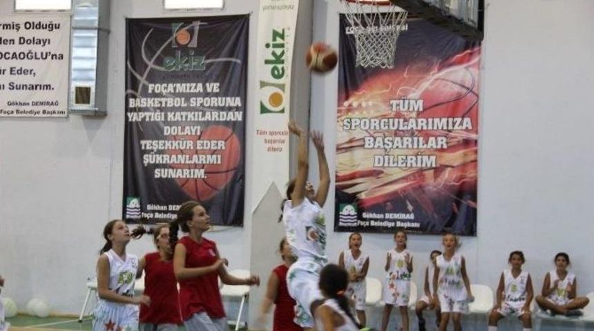 Ekiz Yumurta Fo&ccedil;a Basketbol Altyapı Sezonunu A&ccedil;tı