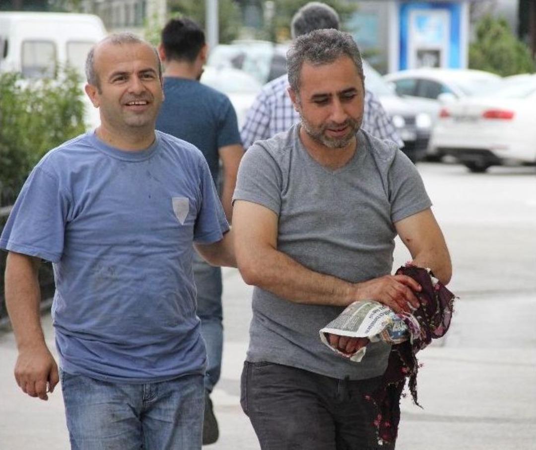 Acemi Kasaplar Kendilerini Kestiler