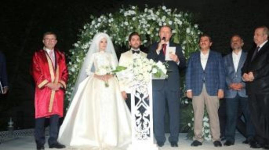 Yasin Darbaz Ve K&uuml;bra Kurt Hayatlarını Birleştirdi