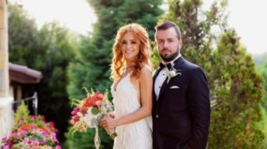 Rock M&uuml;ziğin Efsane İsmi Emre Aydın, 3. D&uuml;ğ&uuml;n&uuml;n&uuml; İstanbul&rsquo;da Yaptı