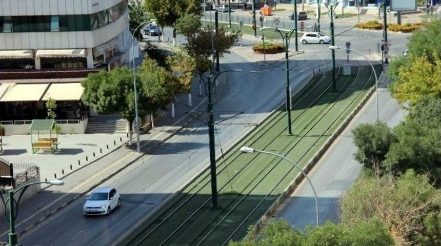 Gaziantep Caddeleri Kurban Bayramının İlk G&uuml;n&uuml;nde Boş Kaldı